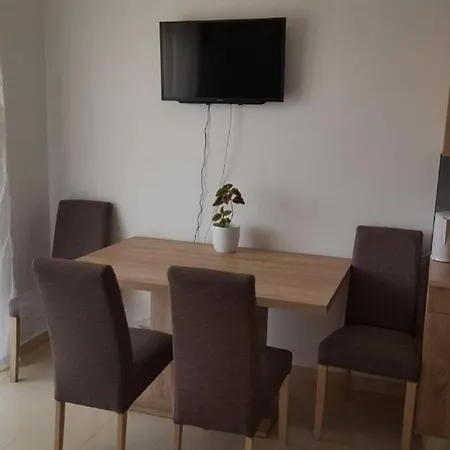 With A Parking Space - 23051 Apartment