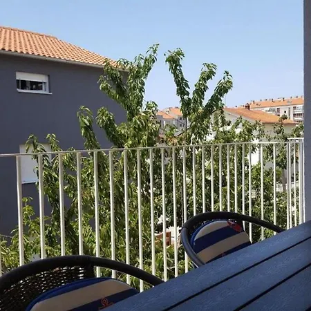 Apartment With A Parking Space - 23051 Zadar